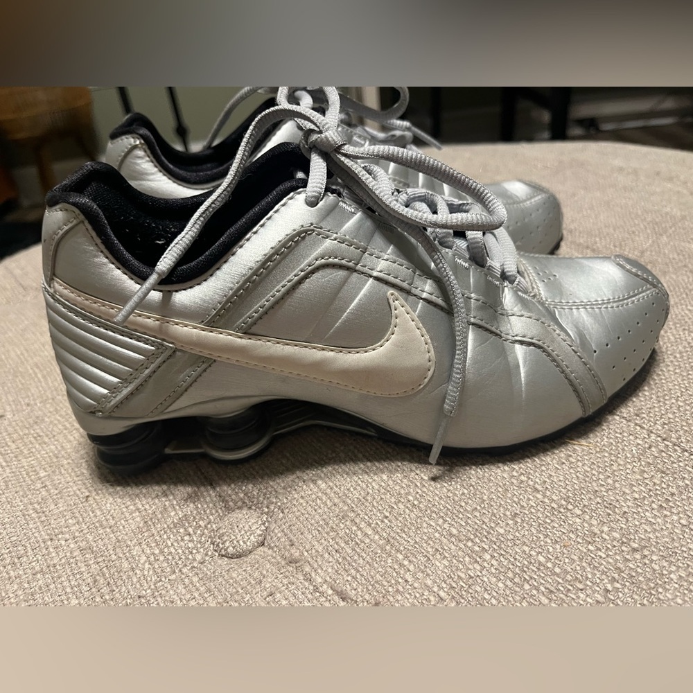 Nike Shox Junior Women’s 6.5